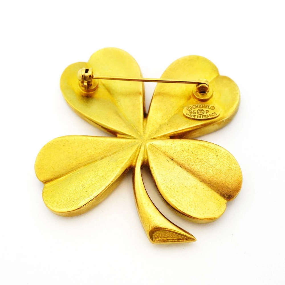 CHANEL Gold Logo Brooch - Picture 5 of 6